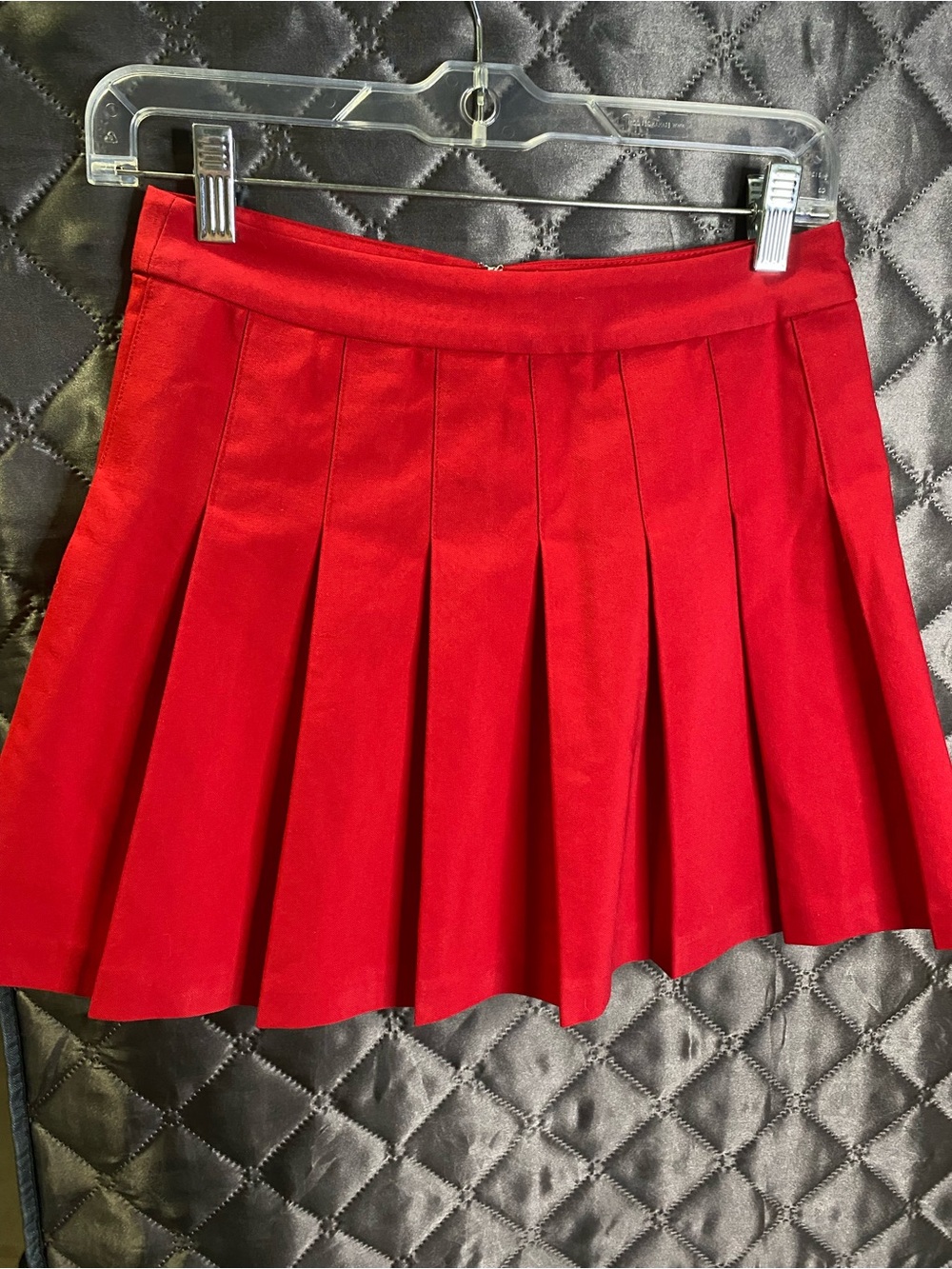 Aritzia Sunday Best Olive Pleated Mini Skirt Red NWOT Size 0